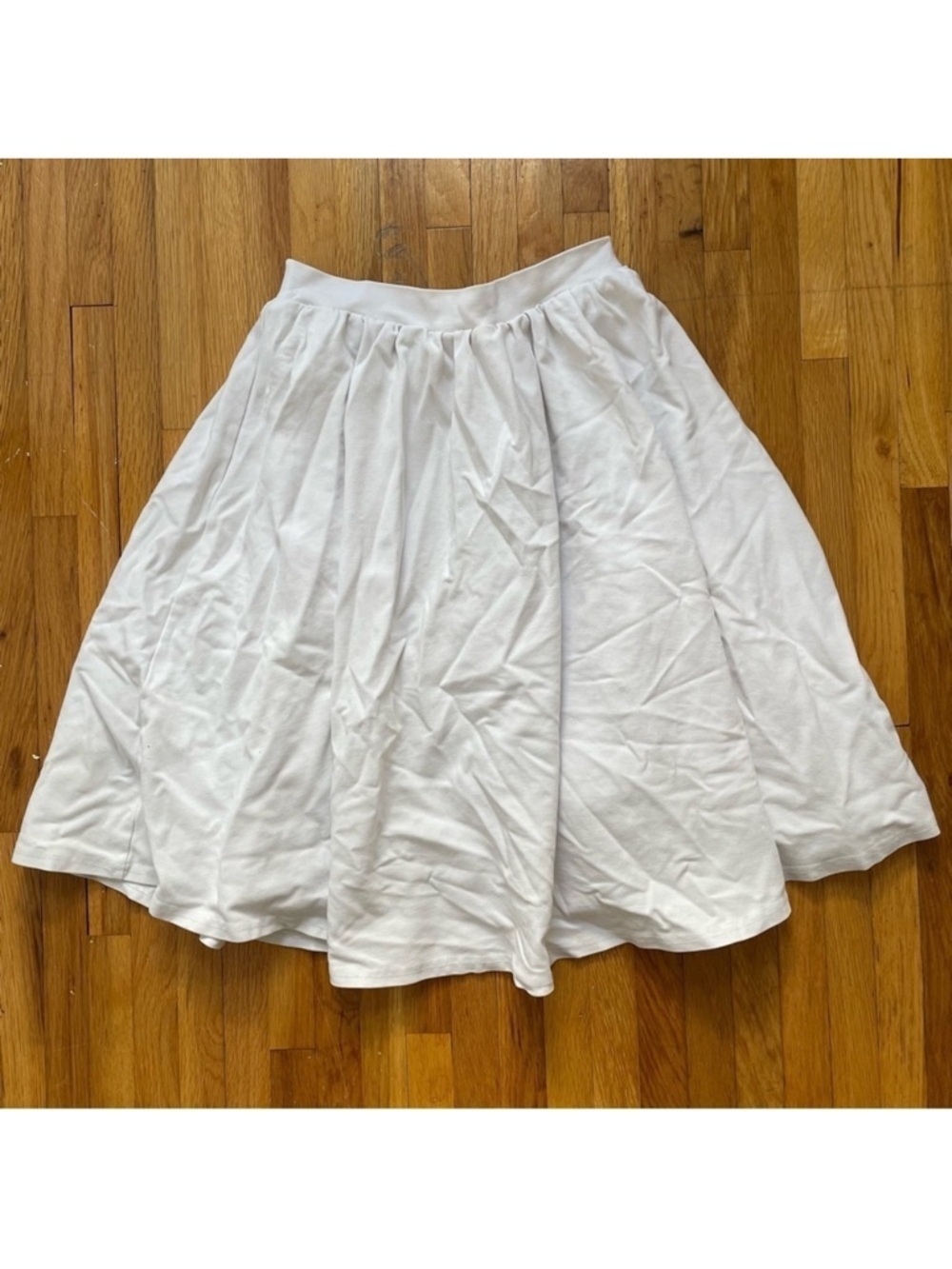 Teela Girls White Knee Length Flowy Skirt Size 16